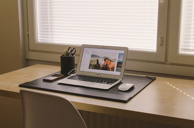 home-office-438386_640